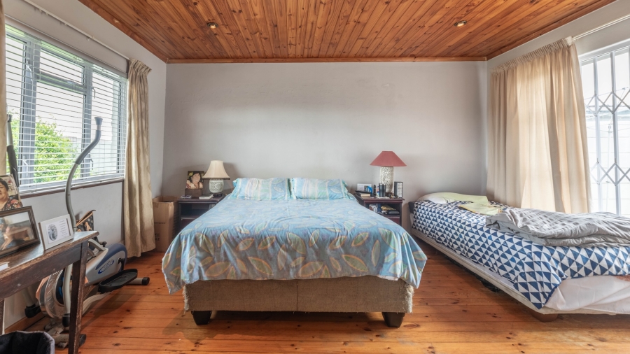 3 Bedroom Property for Sale in Bothasig Western Cape